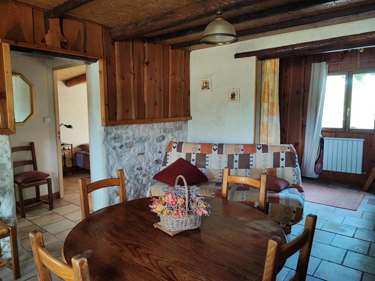 Gite Provence Luberon -Paca- Acces Pmr-Ancv Revest-des-Brousses Exterior photo