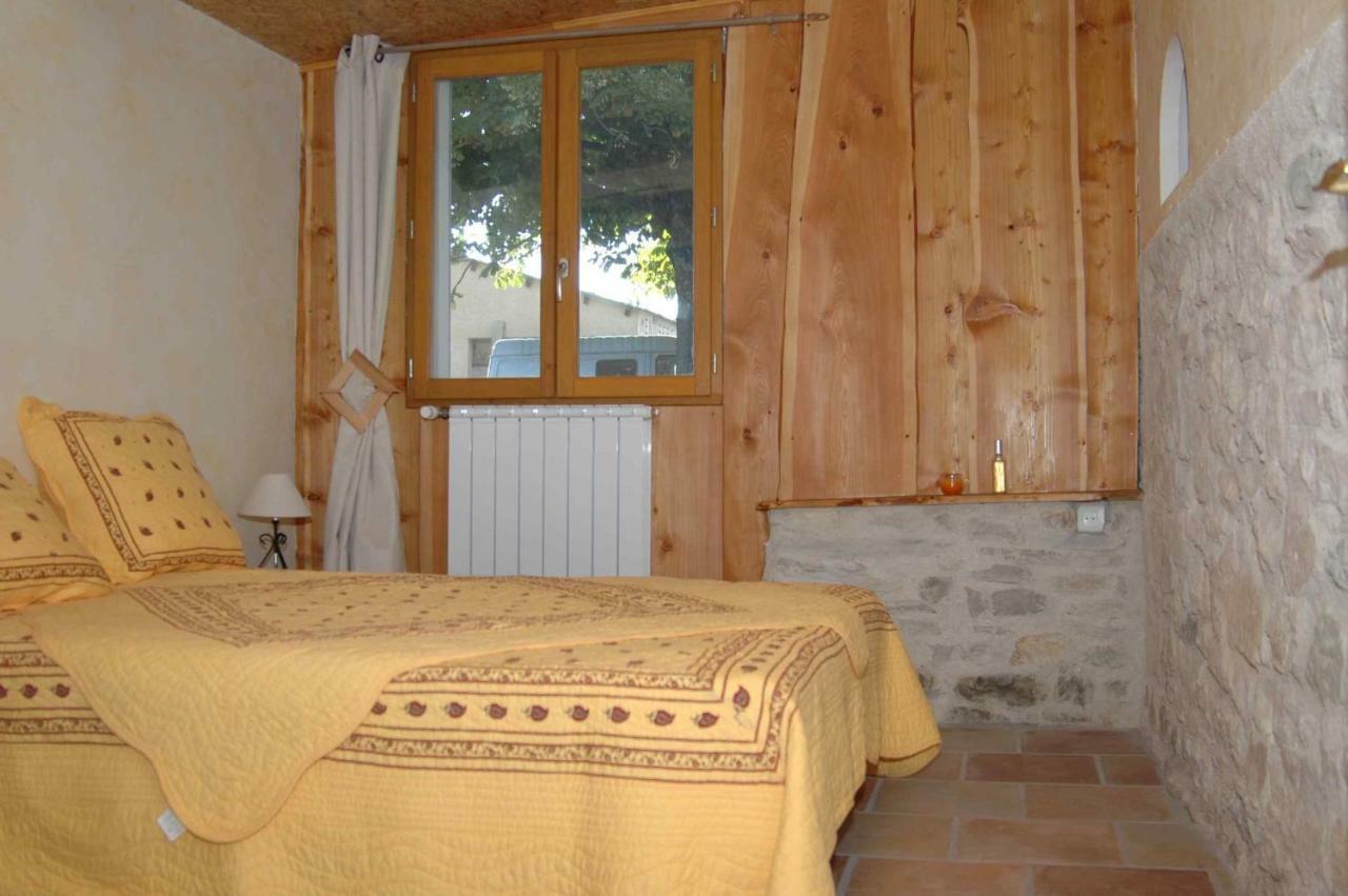 Gite Provence Luberon -Paca- Acces Pmr-Ancv Revest-des-Brousses Exterior photo